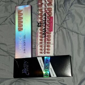 Set of 3 new nail tips